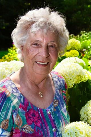 Yvette Levesque
