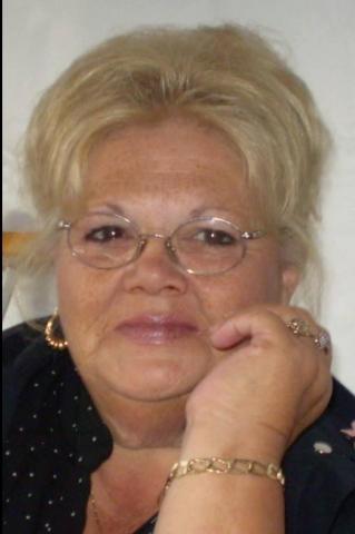 Aline Collette